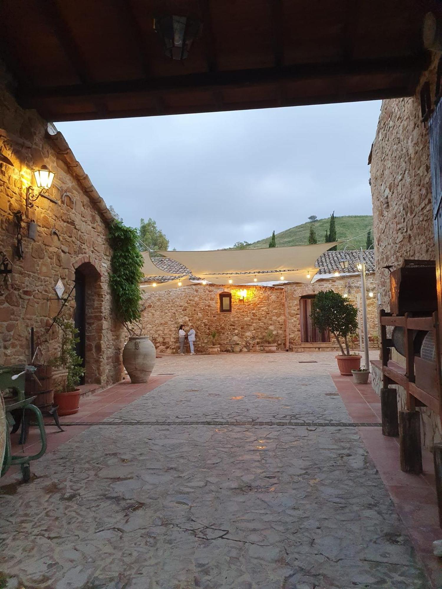 Ponte Calatrasi Agriturismo Roccamena المظهر الخارجي الصورة